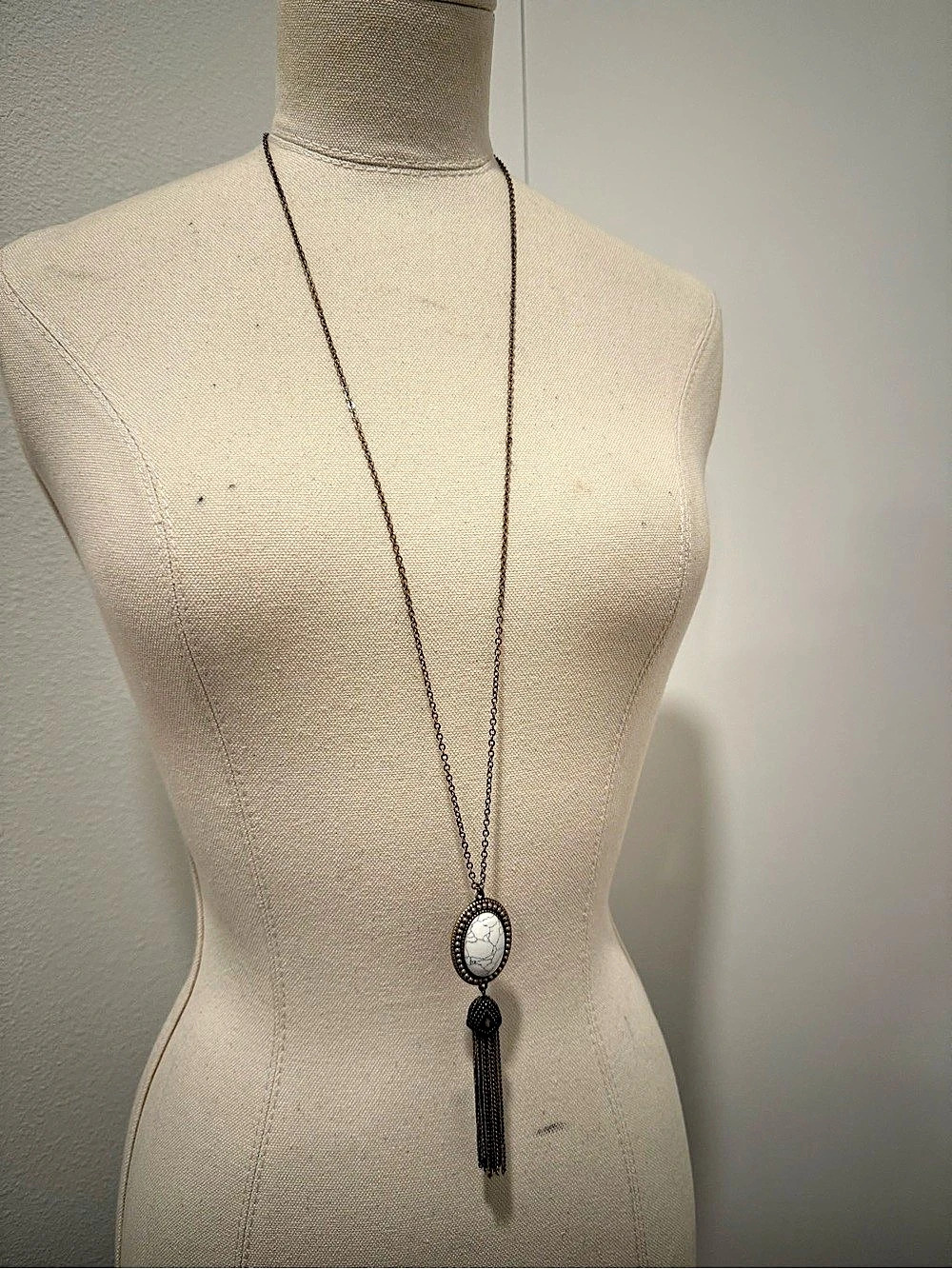 Oval Stone Pendant Tassel Necklace in Brown & White Like New